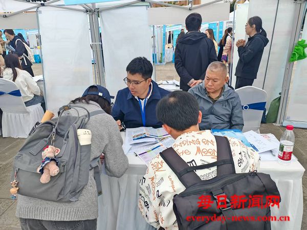 布拖县：赴云南大学精准引才，为乡村振兴注