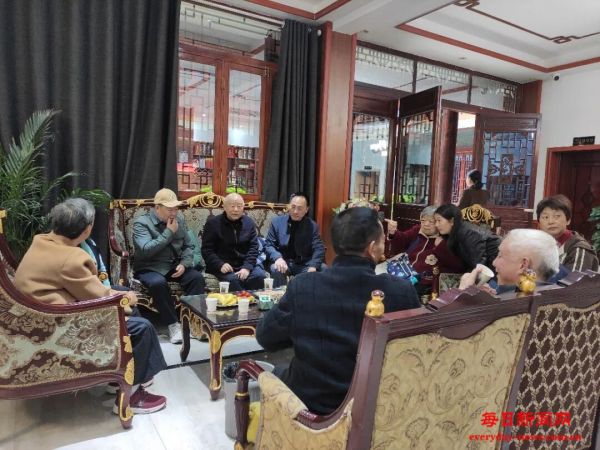 感恩重阳敬长者 心系实中话传承——通江县