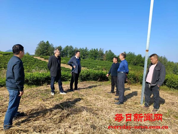 平昌中学实验学校强力助推巩固拓展脱贫攻坚