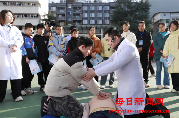 640.webp.png 640.webp.png