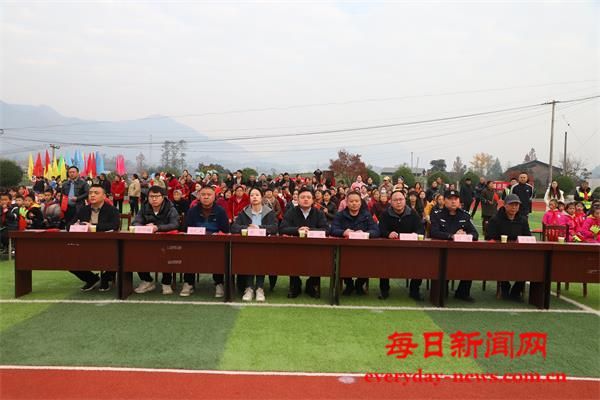 阳光赛场育新苗，童心向党逐梦行——开江县